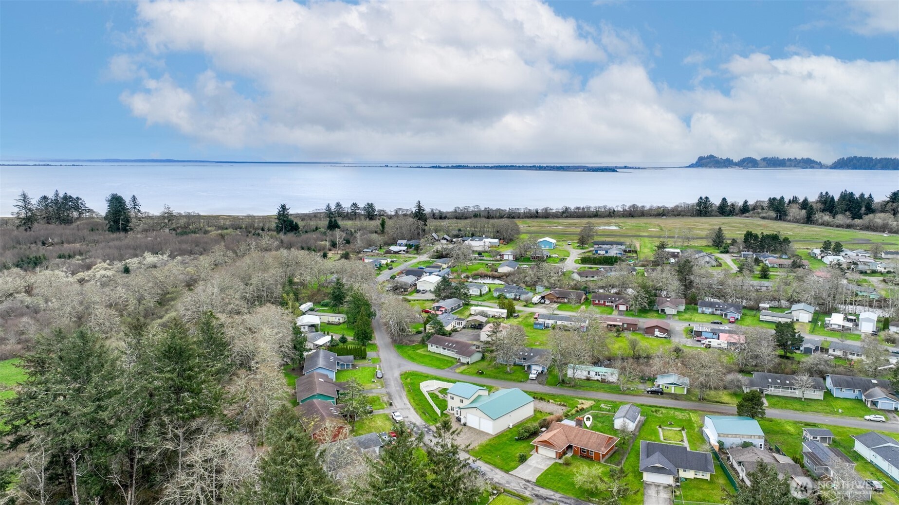 7125 Scarboro Lane N, Ilwaco, WA 98624