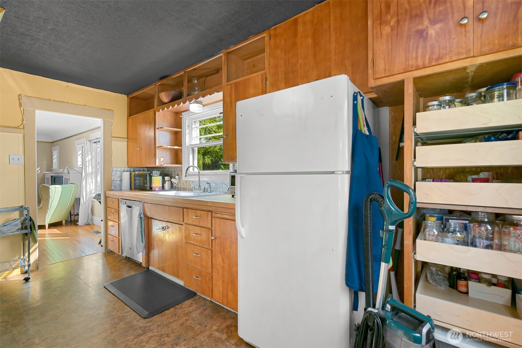 503 W Illinois Street , Bellingham, WA 98225