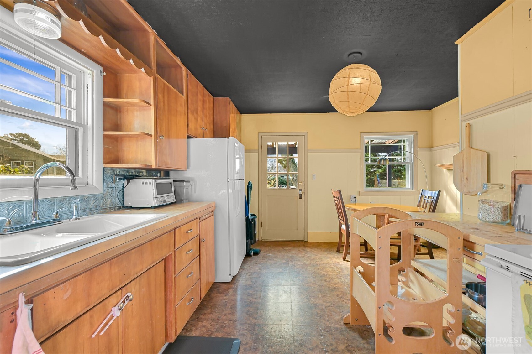 503 W Illinois Street , Bellingham, WA 98225