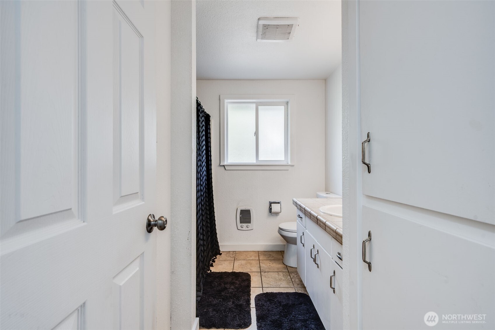 17321 Spanaway Lane E, Spanaway, WA 98387