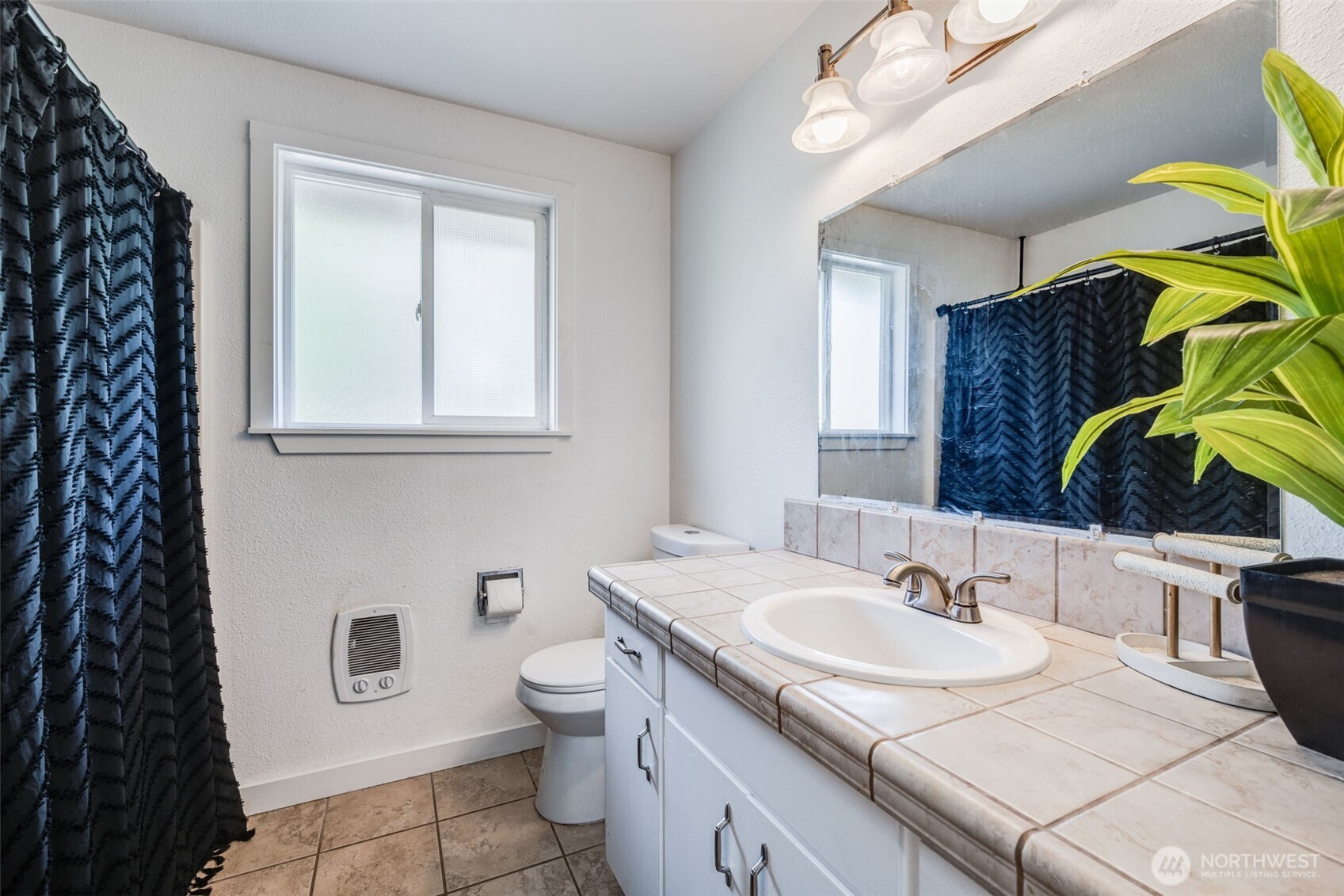 17321 Spanaway Lane E, Spanaway, WA 98387