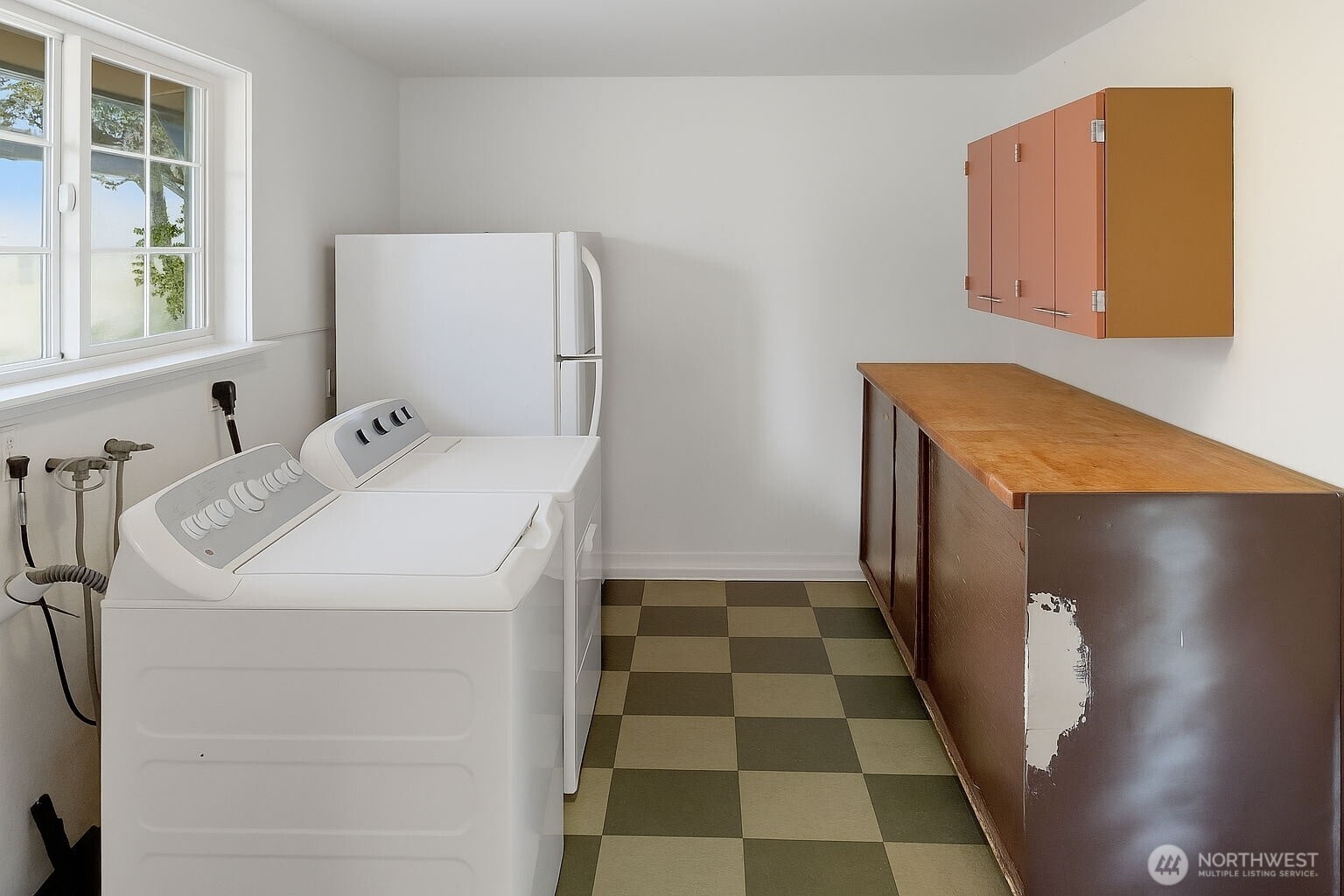 17321 Spanaway Lane E, Spanaway, WA 98387