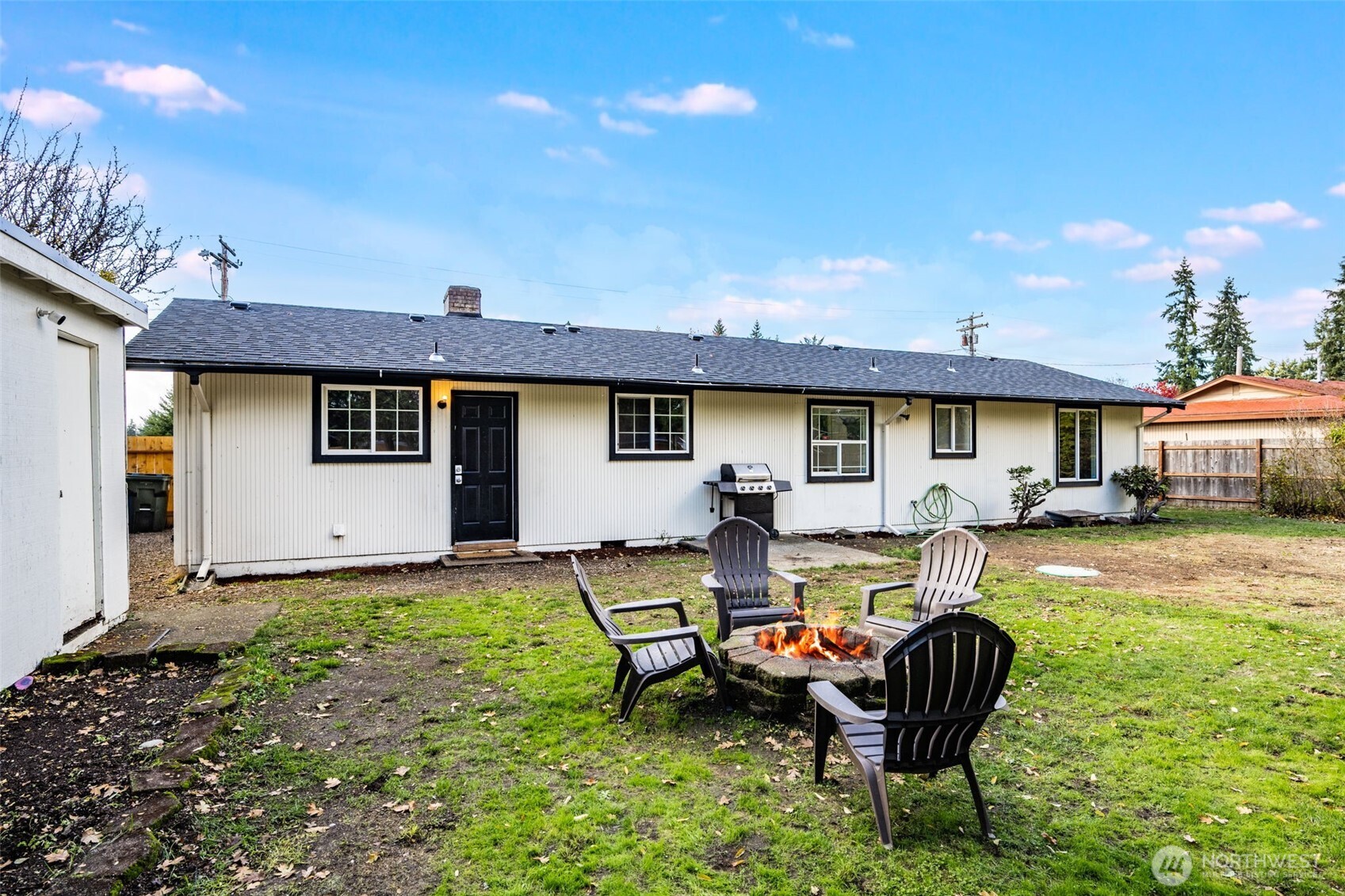 17321 Spanaway Lane E, Spanaway, WA 98387