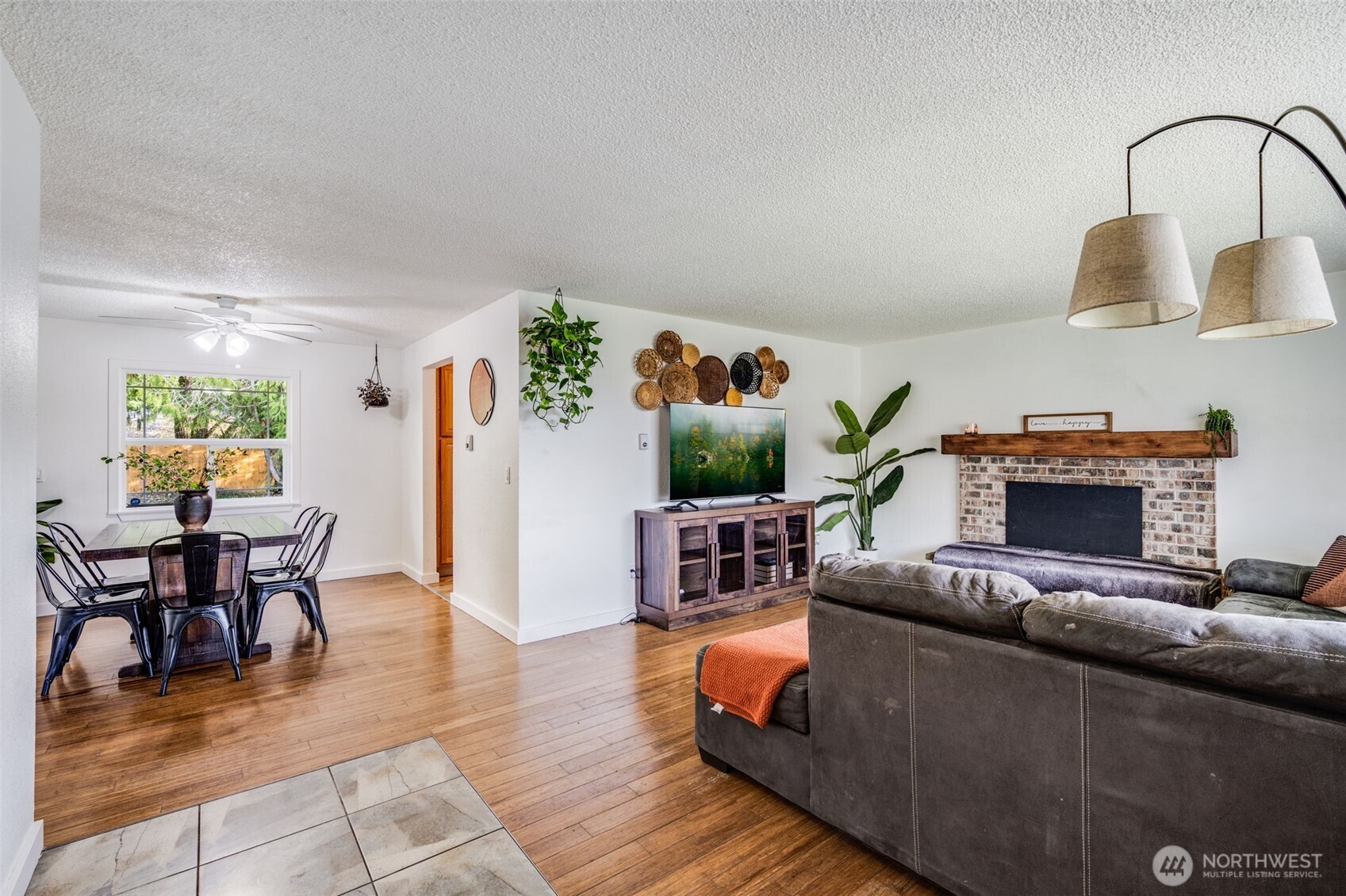 17321 Spanaway Lane E, Spanaway, WA 98387