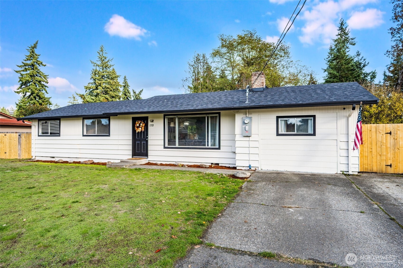 17321 Spanaway Lane E, Spanaway, WA 98387