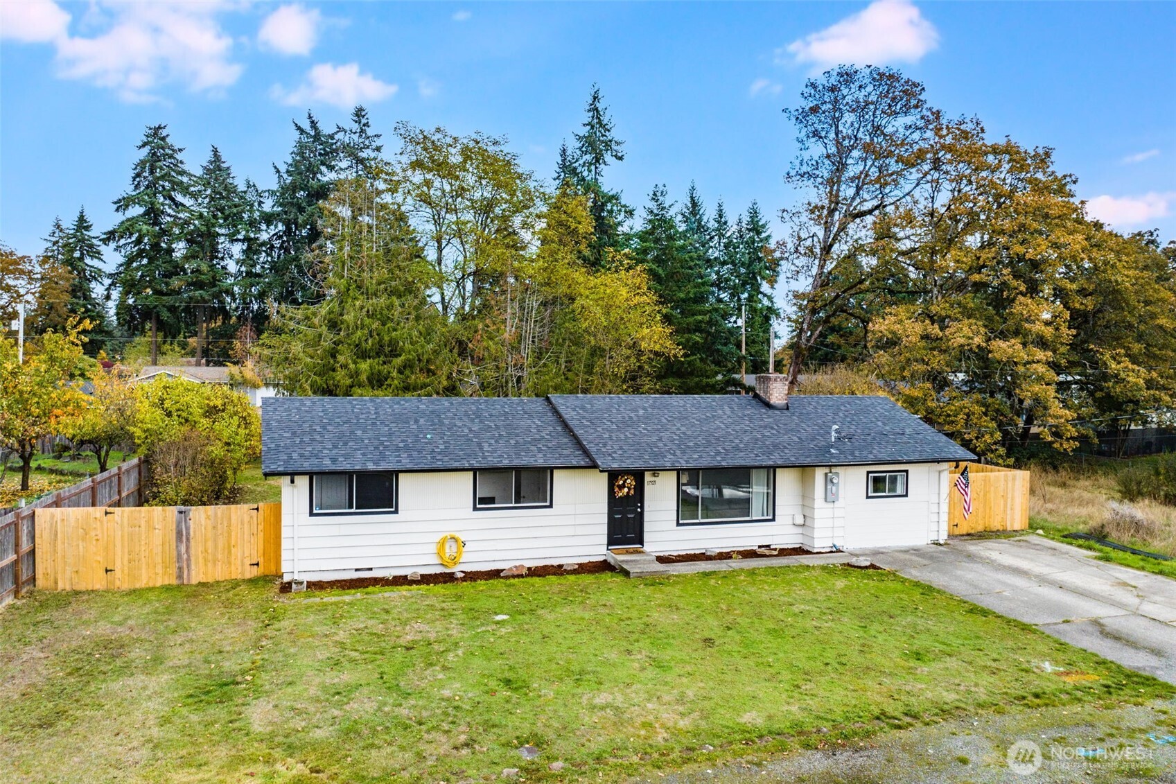17321 Spanaway Lane E, Spanaway, WA 98387