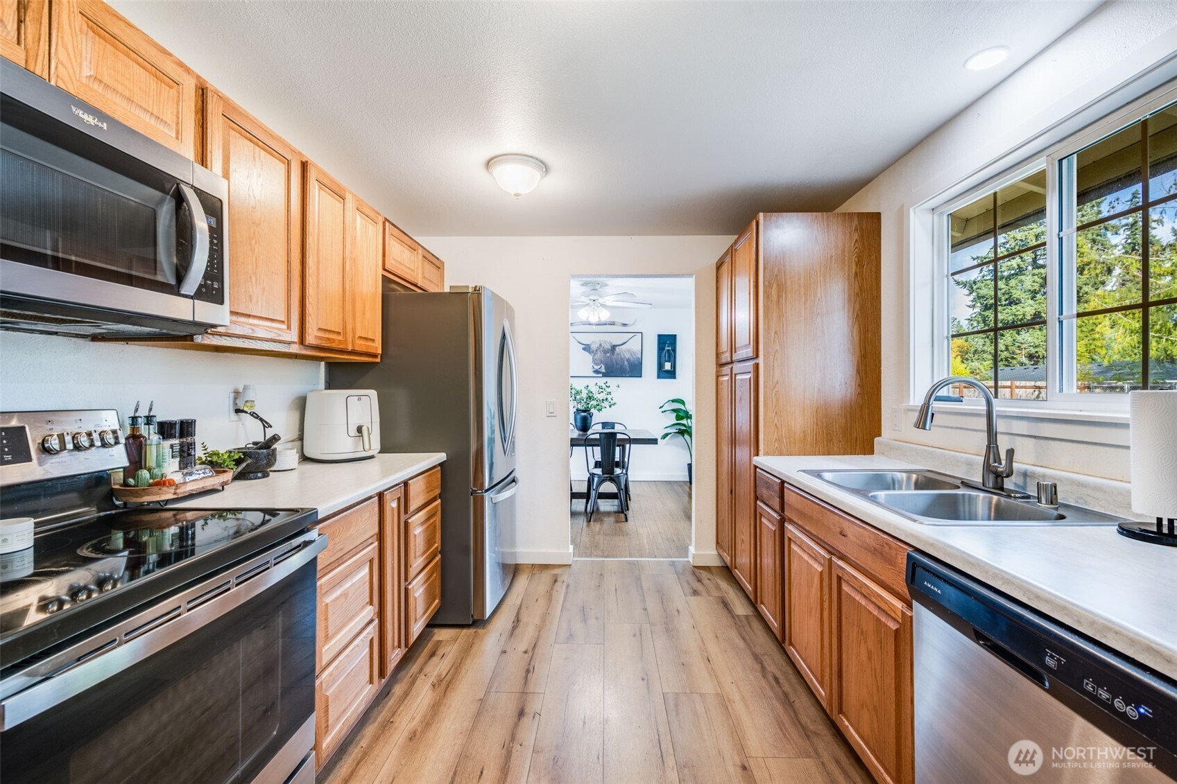 17321 Spanaway Lane E, Spanaway, WA 98387