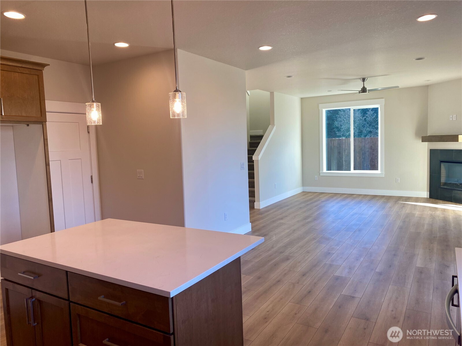 536 Rainbow Way , Kelso, WA 98626