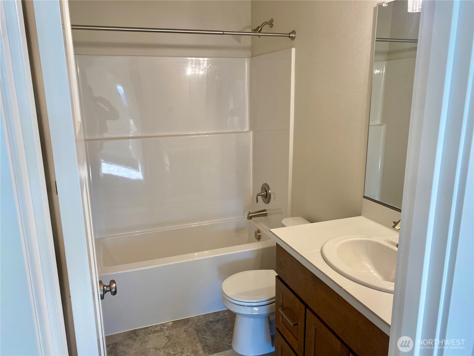 536 Rainbow Way , Kelso, WA 98626