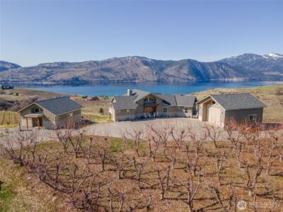 449 Lakayuse Road , Manson, WA 98831 - Photo 2
