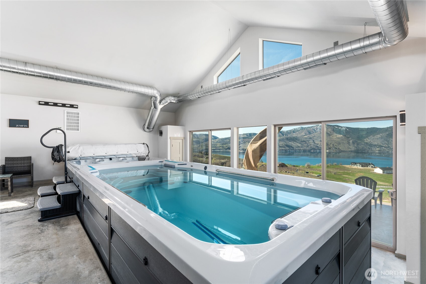 449 Lakayuse Road , Manson, WA 98831