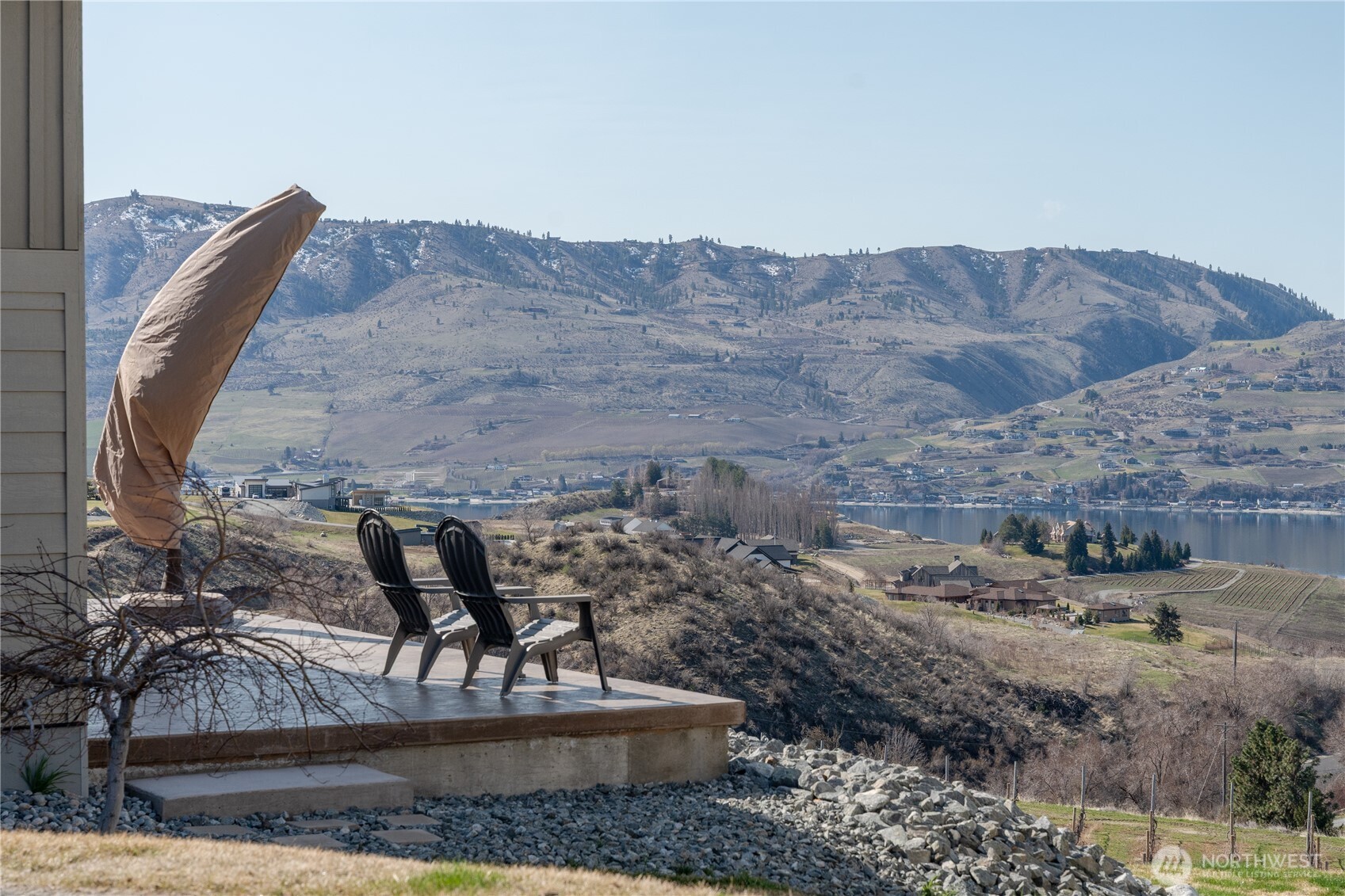 449 Lakayuse Road , Manson, WA 98831