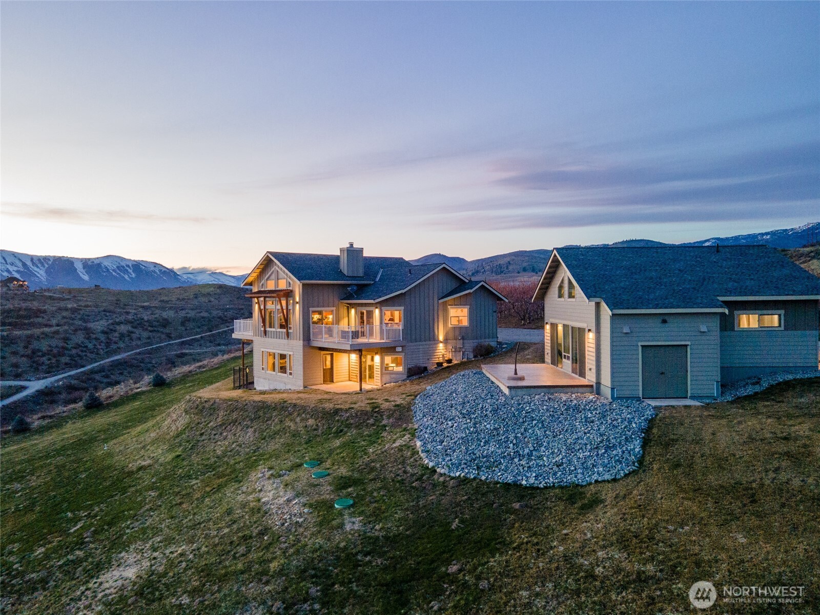 449 Lakayuse Road , Manson, WA 98831