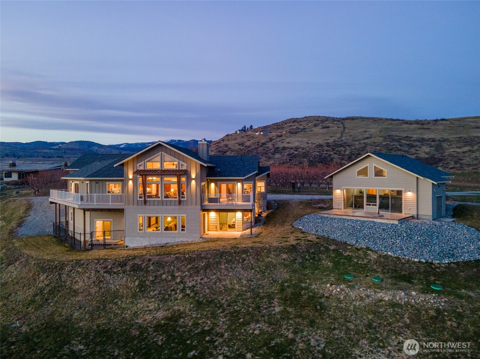 449 Lakayuse Road , Manson, WA 98831