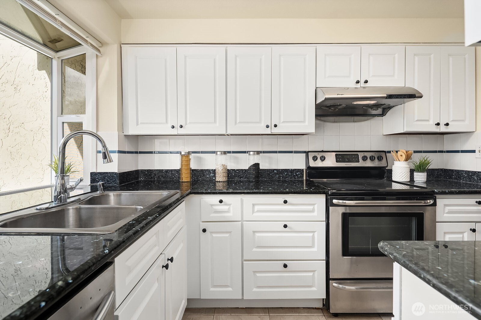 12828 SE 41st Lane #C103, Bellevue, WA 98006