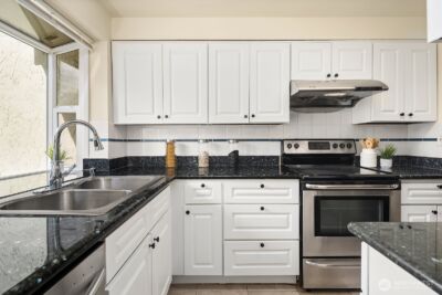 12828 SE 41st Lane #C103, Bellevue, WA 98006 - Photo 9