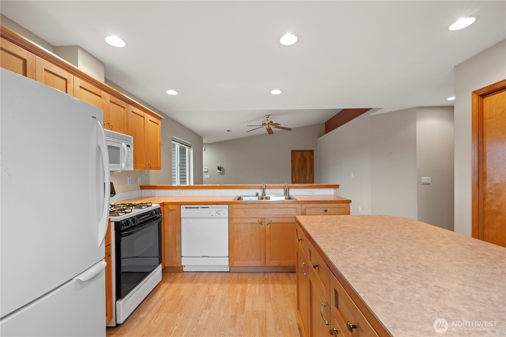 739 Cascade Palms Court #739, Sedro Woolley, WA 98284