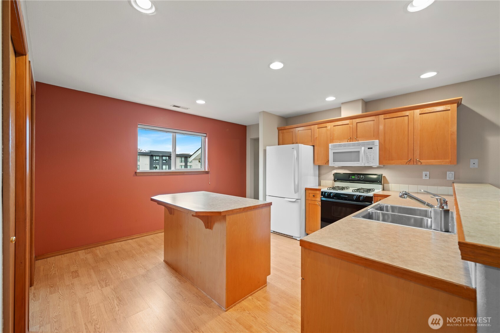 739 Cascade Palms Court #739, Sedro Woolley, WA 98284