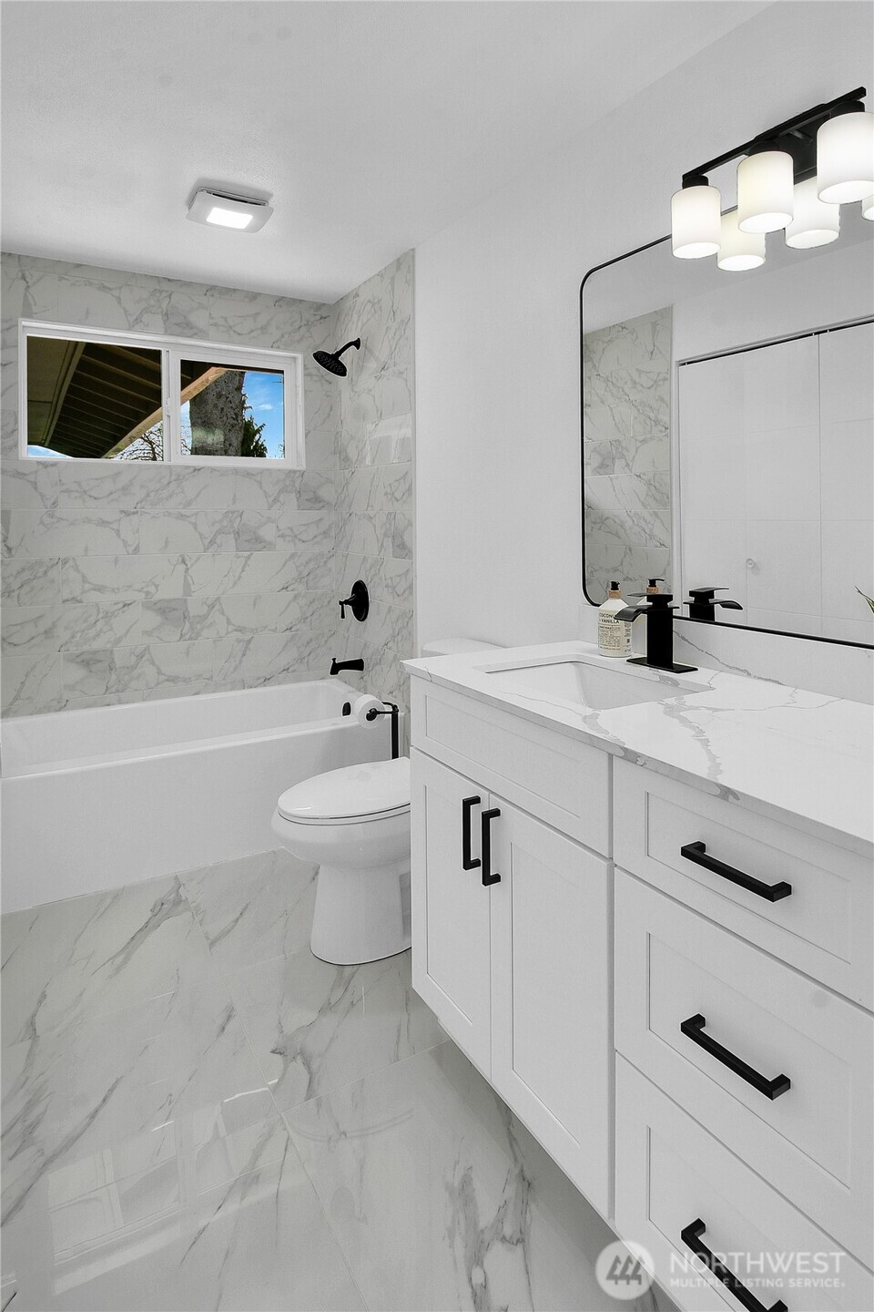 1006 Fidalgo Street , Sedro Woolley, WA 98284