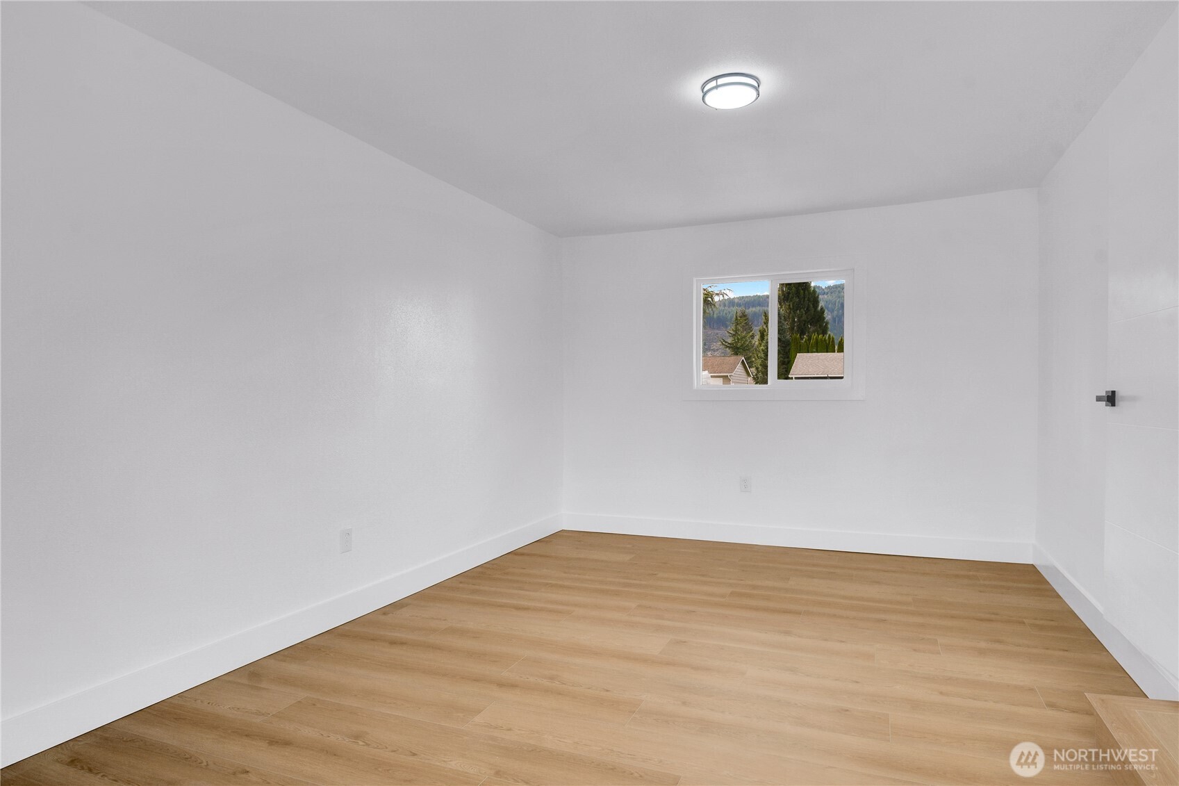 1006 Fidalgo Street , Sedro Woolley, WA 98284