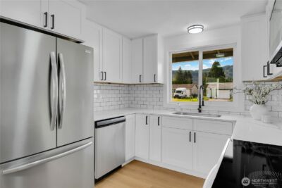1006 Fidalgo Street , Sedro Woolley, WA 98284 - Photo 9