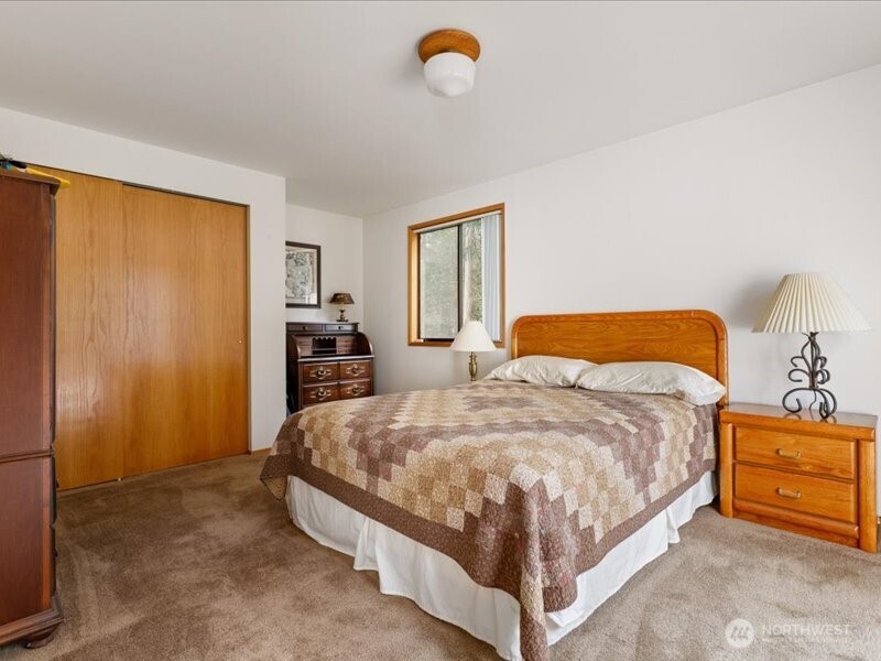 2047 Briarwood Drive , Oak Harbor, WA 98277