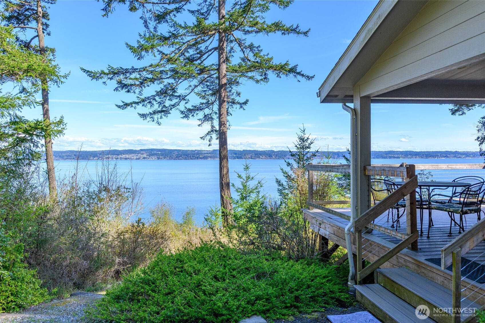 215 S Harrington Lagoon Road , Coupeville, WA 98239