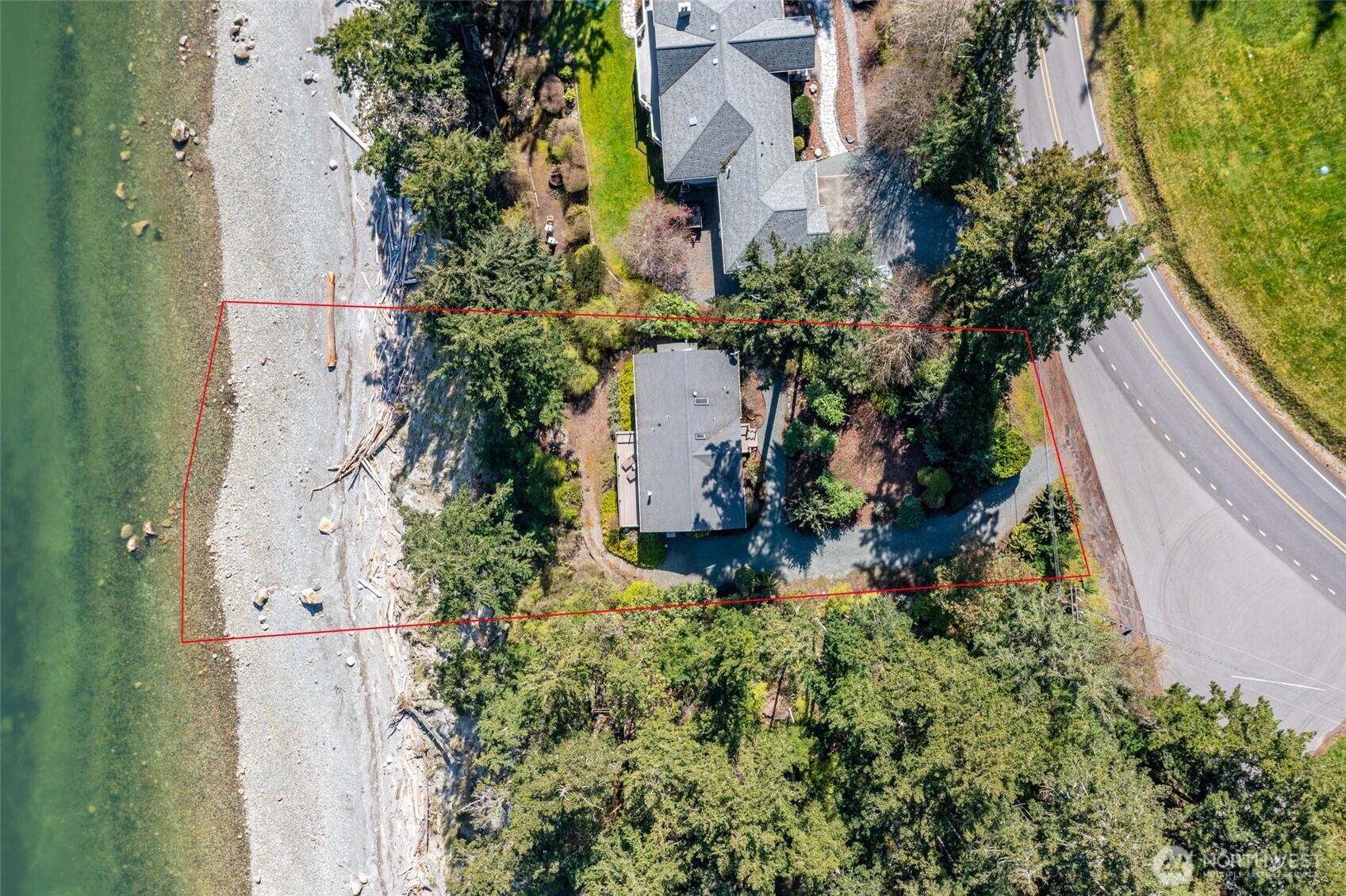 215 S Harrington Lagoon Road , Coupeville, WA 98239