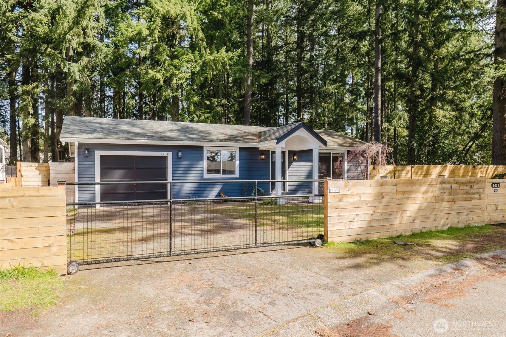 2437 Red Spruce Drive SE, Port Orchard, WA 98366