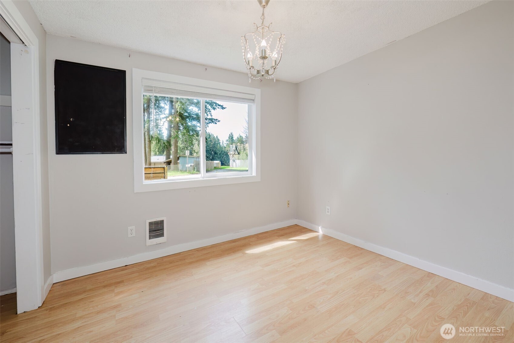 2437 Red Spruce Drive SE, Port Orchard, WA 98366