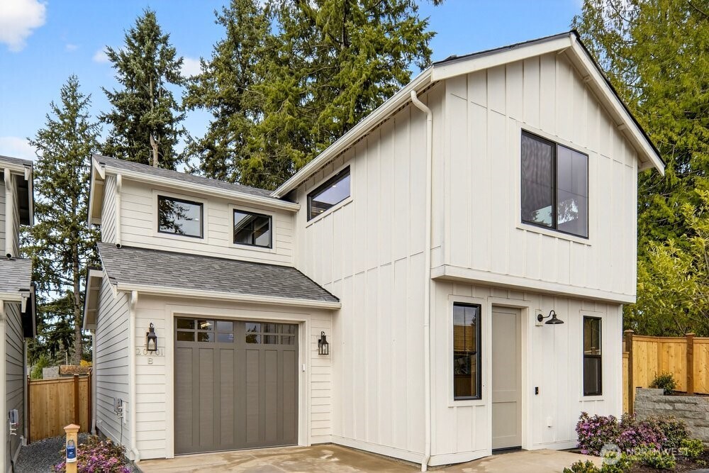 20701 82nd Avenue W, Edmonds, WA 98026