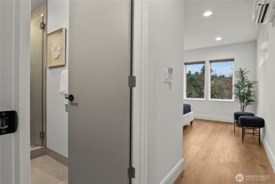 4758 Greenlake Way N, Seattle, WA 98103 - Photo 20