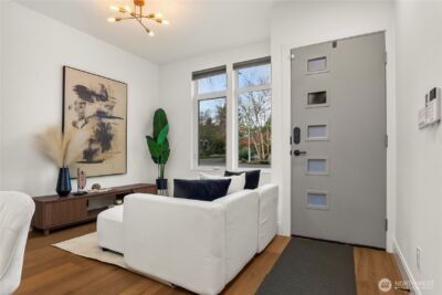 4758 Greenlake Way N, Seattle, WA 98103 - Photo 6