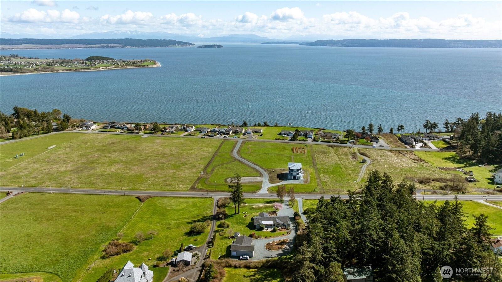 1387 Scenic Heights Road , Oak Harbor, WA 98277