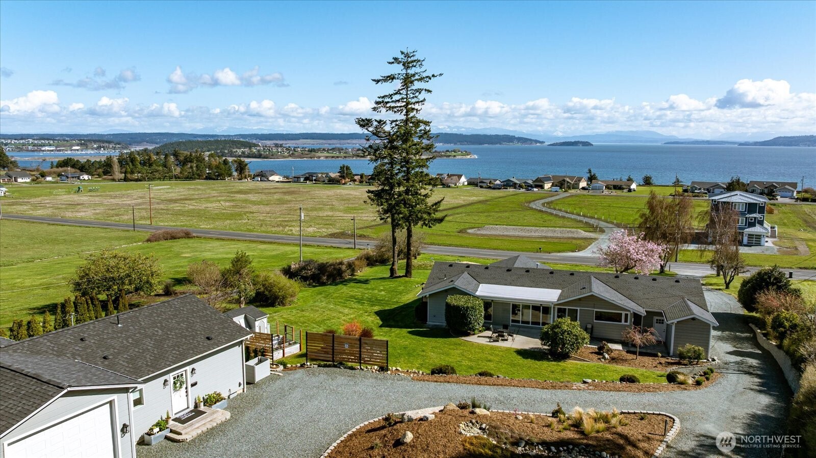1387 Scenic Heights Road , Oak Harbor, WA 98277