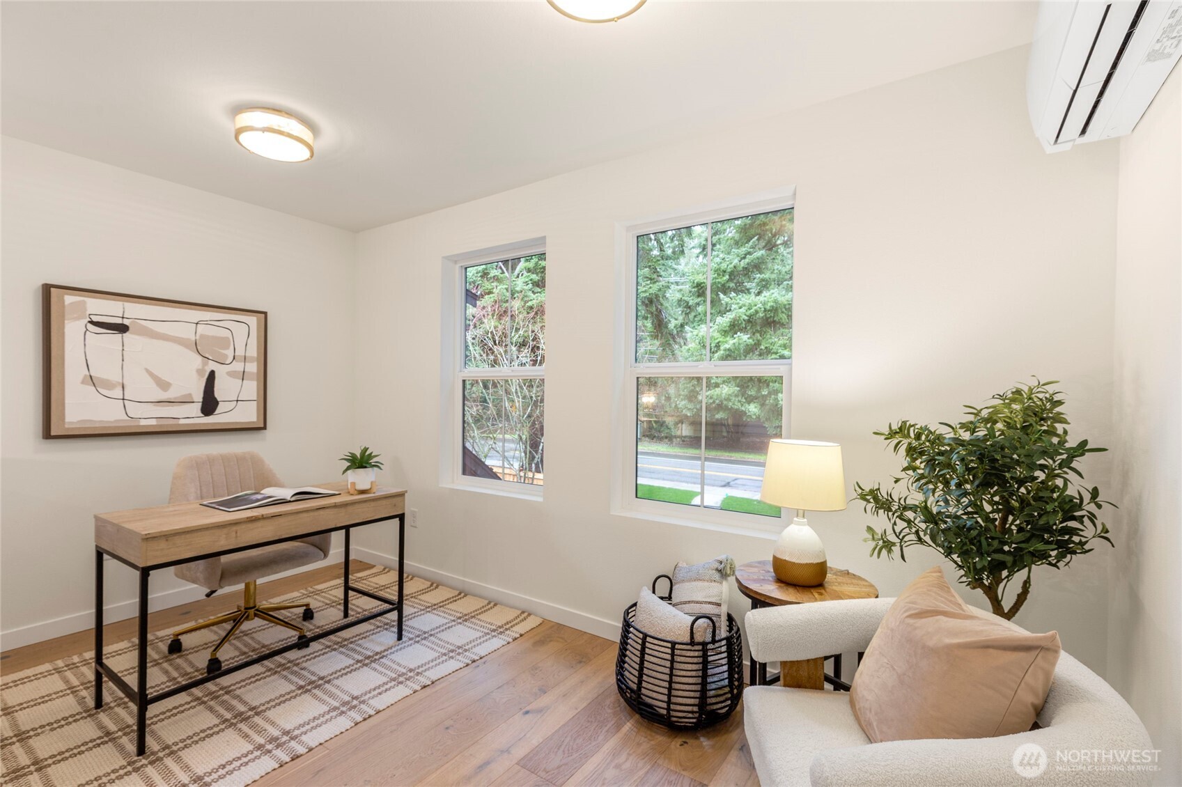 11607 NE 112th Street #2, Kirkland, WA 98033