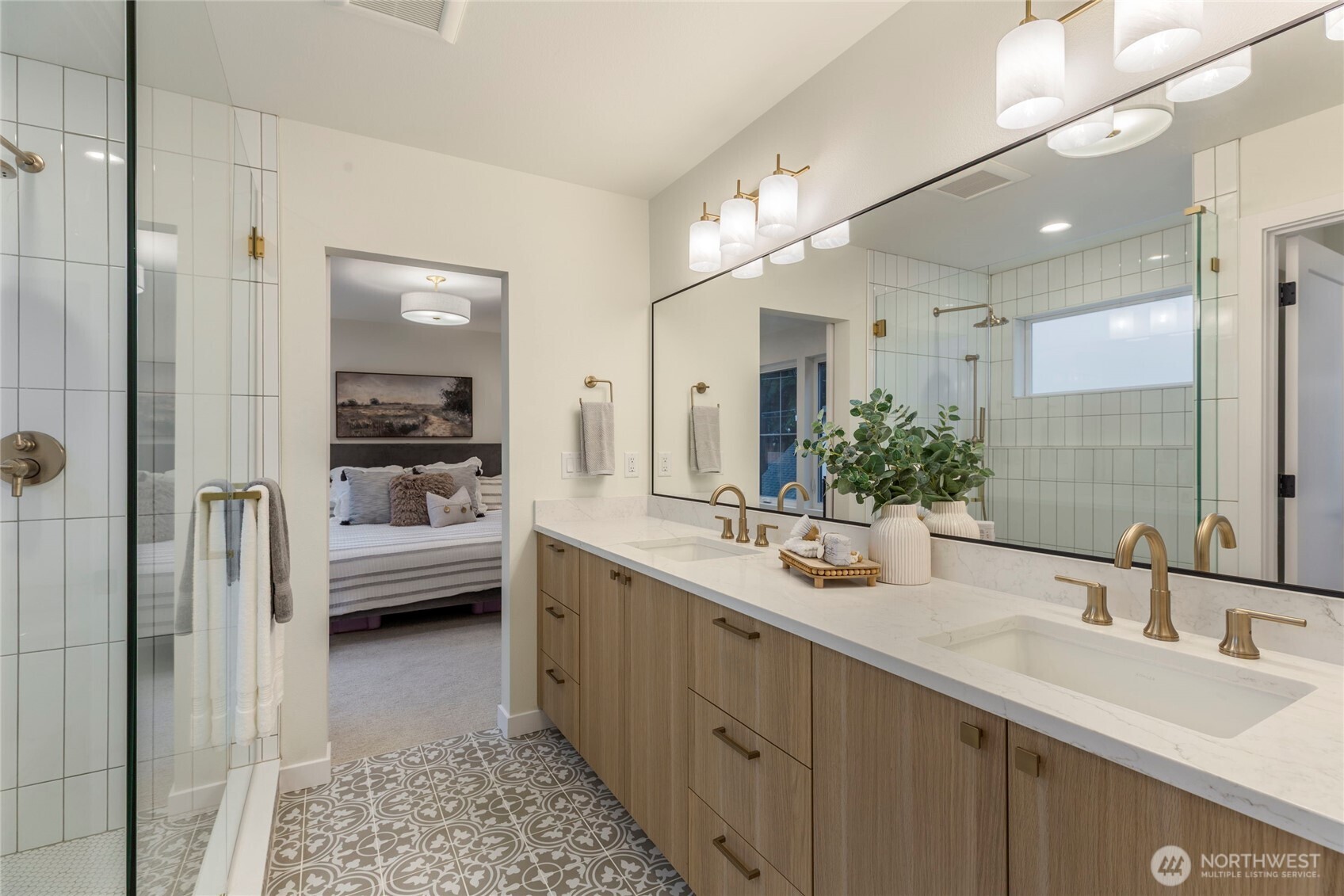 11607 NE 112th Street #2, Kirkland, WA 98033