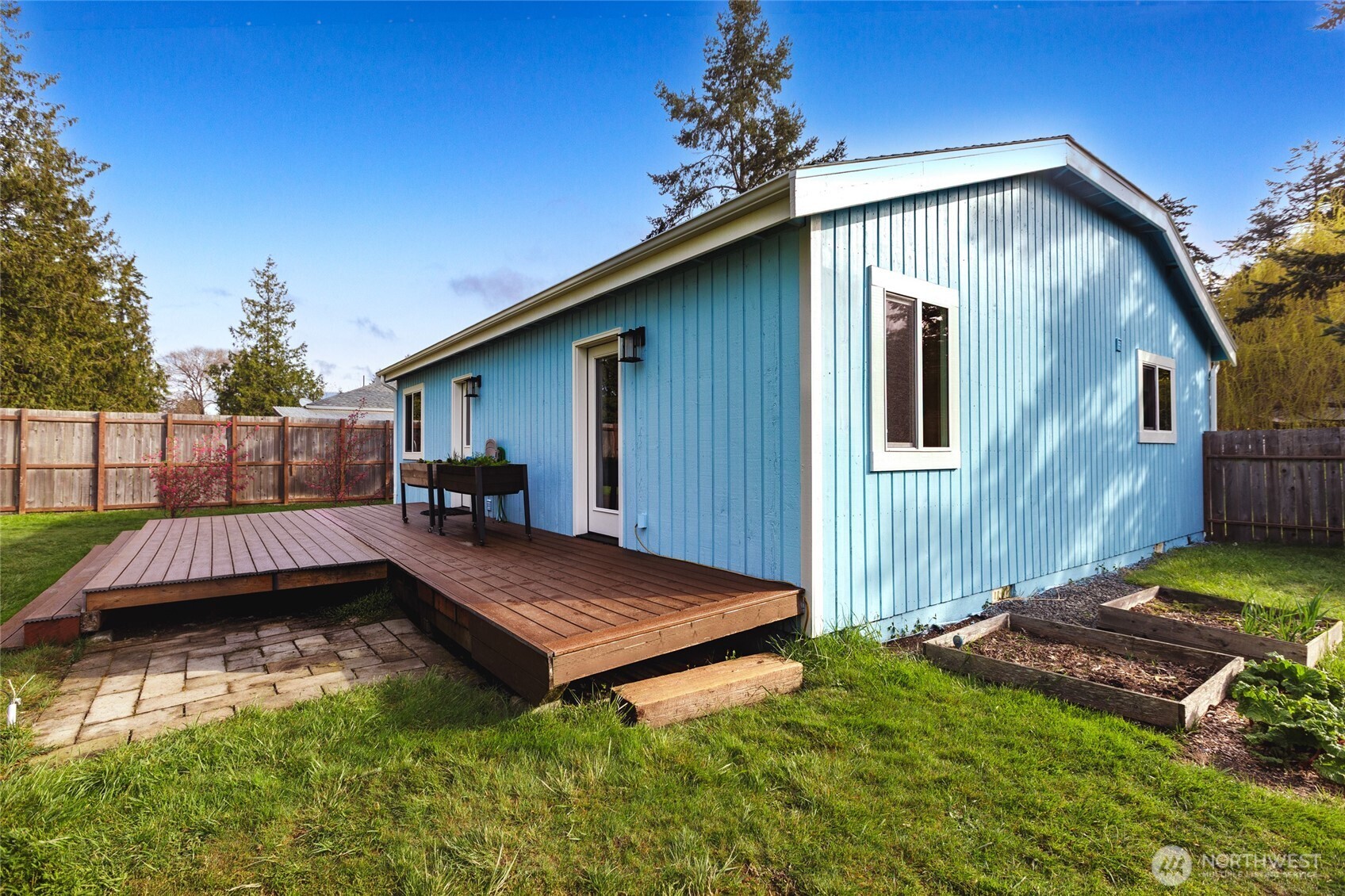 655 Hunt St , Friday Harbor, WA 98250-8078