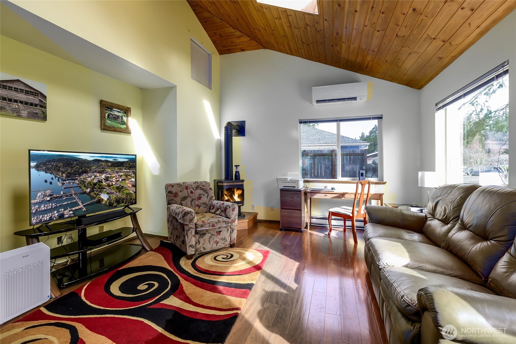 655 Hunt St , Friday Harbor, WA 98250-8078