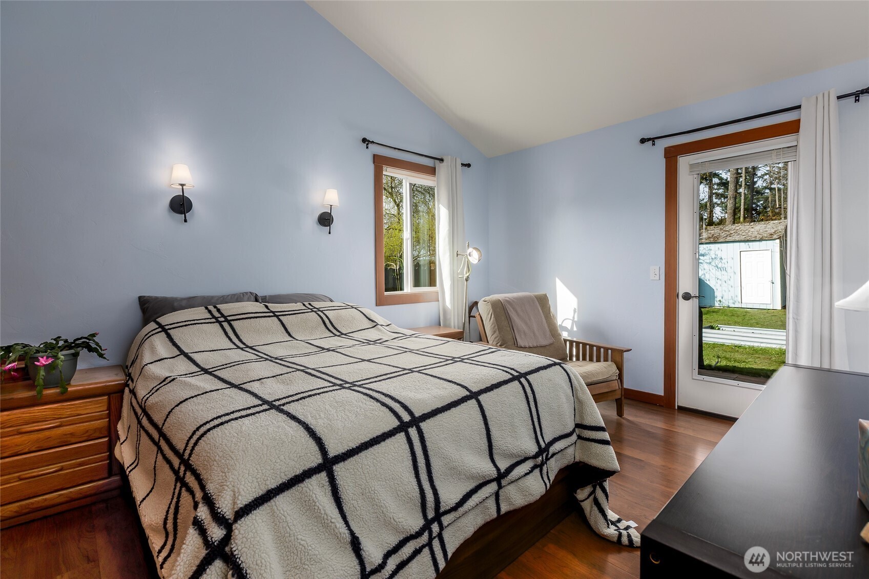 655 Hunt St , Friday Harbor, WA 98250-8078