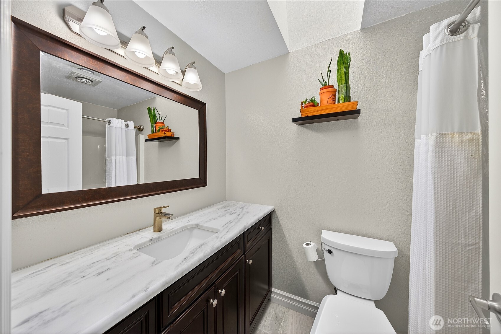 861 NW Haslo Pl , Oak Harbor, WA 98277