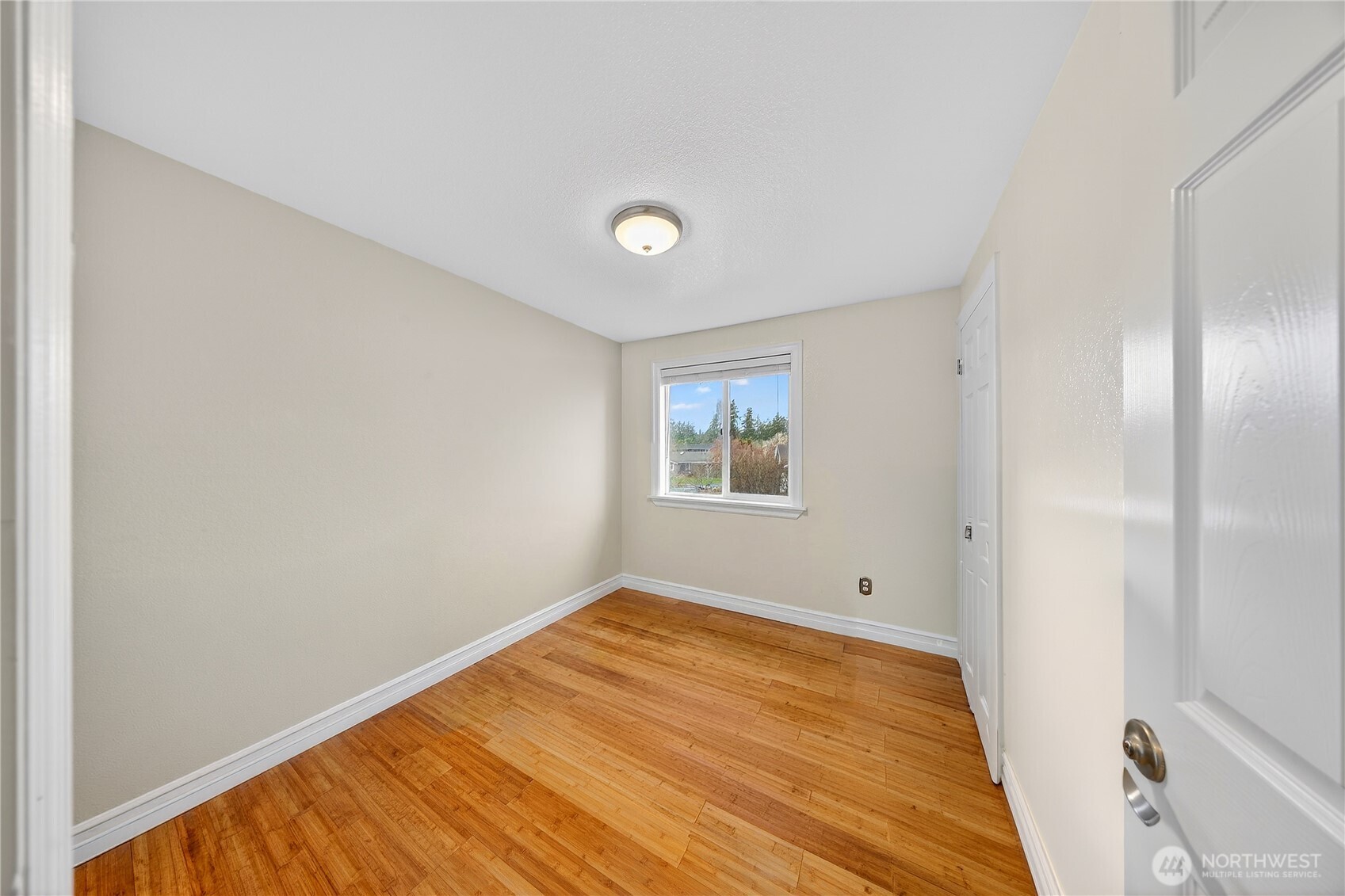 861 NW Haslo Pl , Oak Harbor, WA 98277