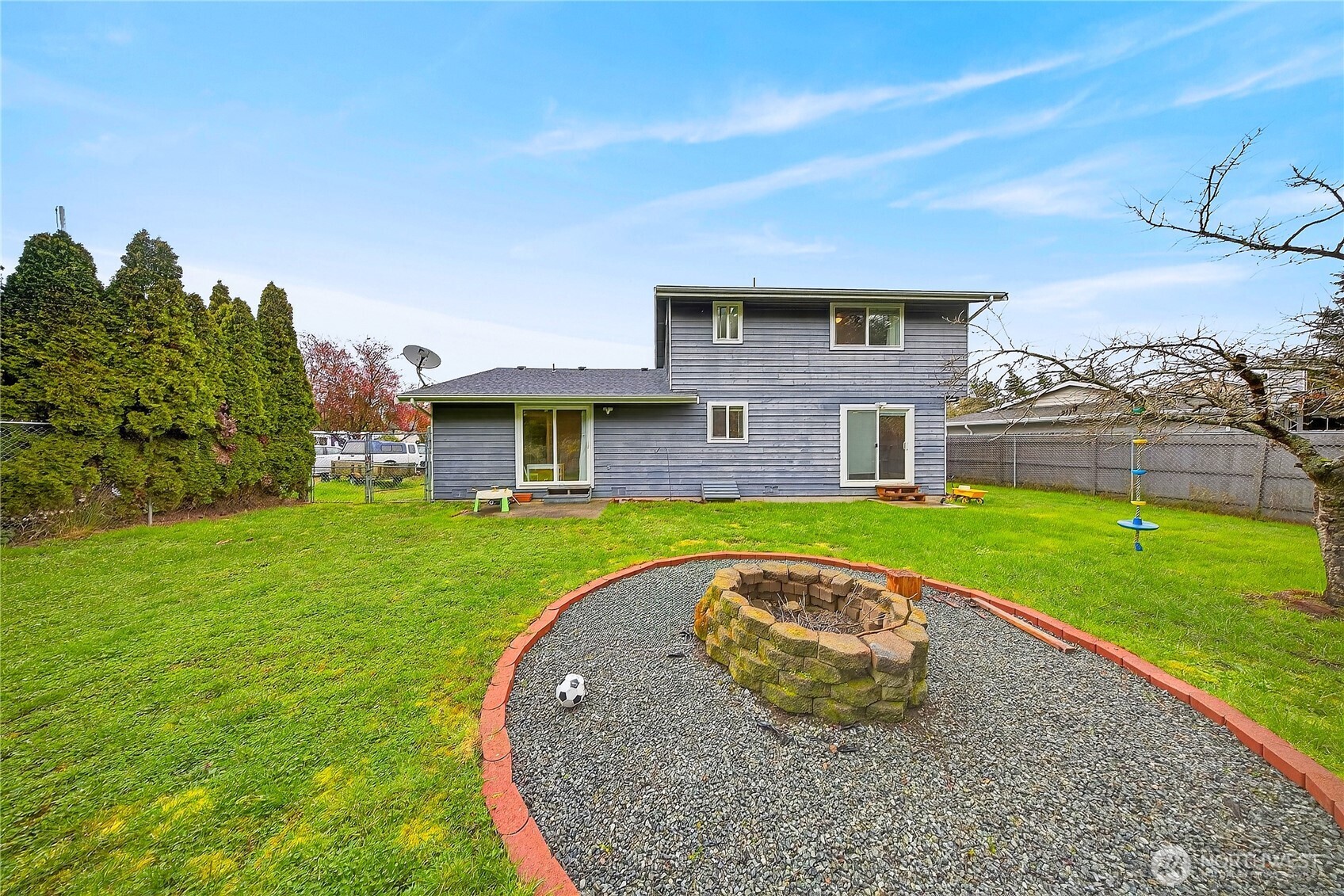 861 NW Haslo Pl , Oak Harbor, WA 98277