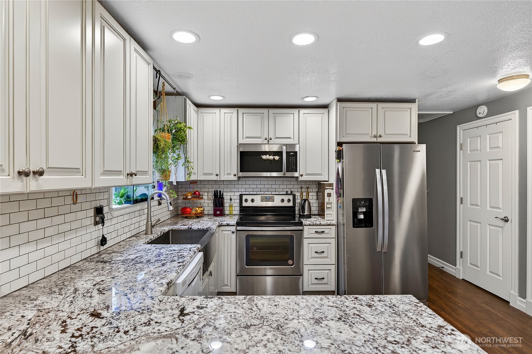 861 NW Haslo Pl , Oak Harbor, WA 98277