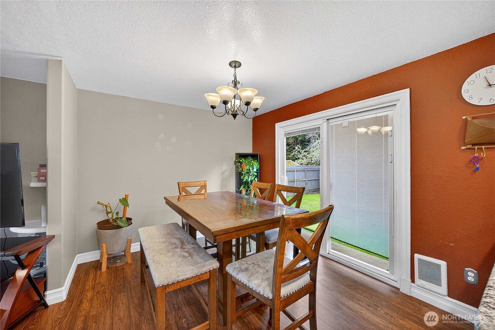 861 NW Haslo Pl , Oak Harbor, WA 98277