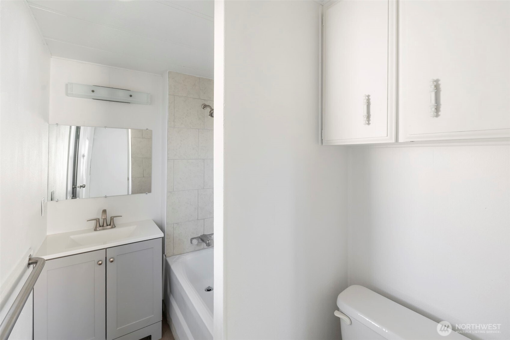 225 Ho Hum Lane , Aberdeen, WA 98520-8532