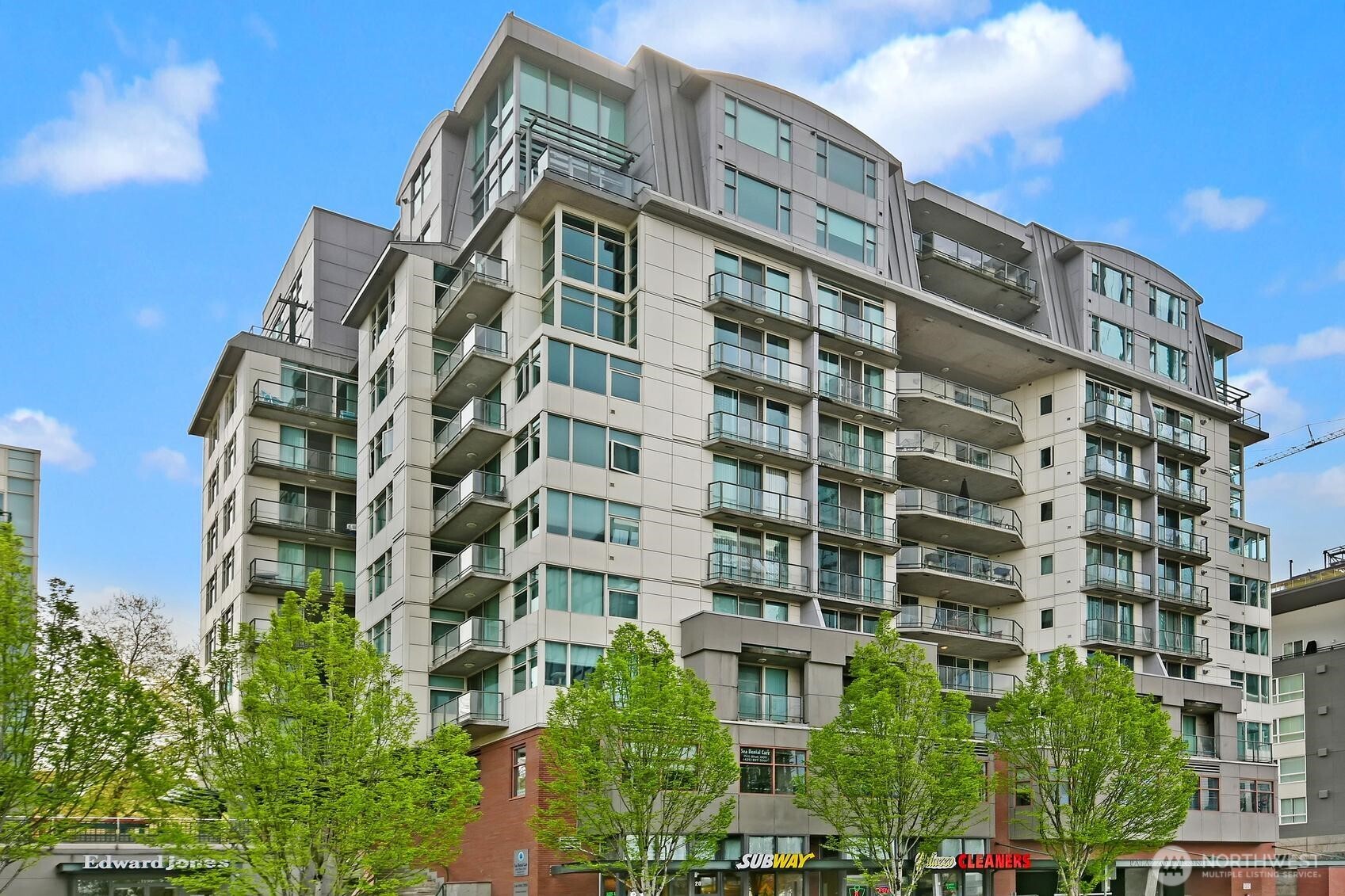 1100 106th Avenue NE #902, Bellevue, WA 98004