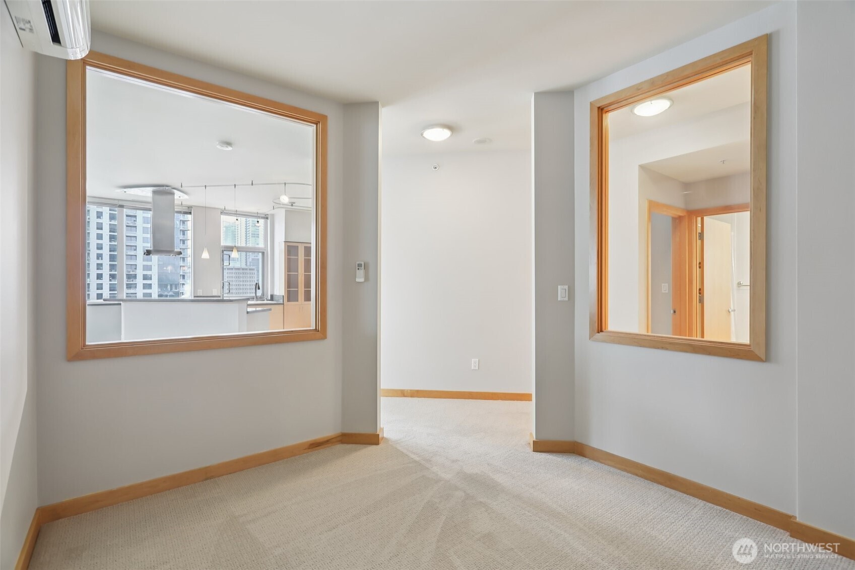 1100 106th Avenue NE #902, Bellevue, WA 98004