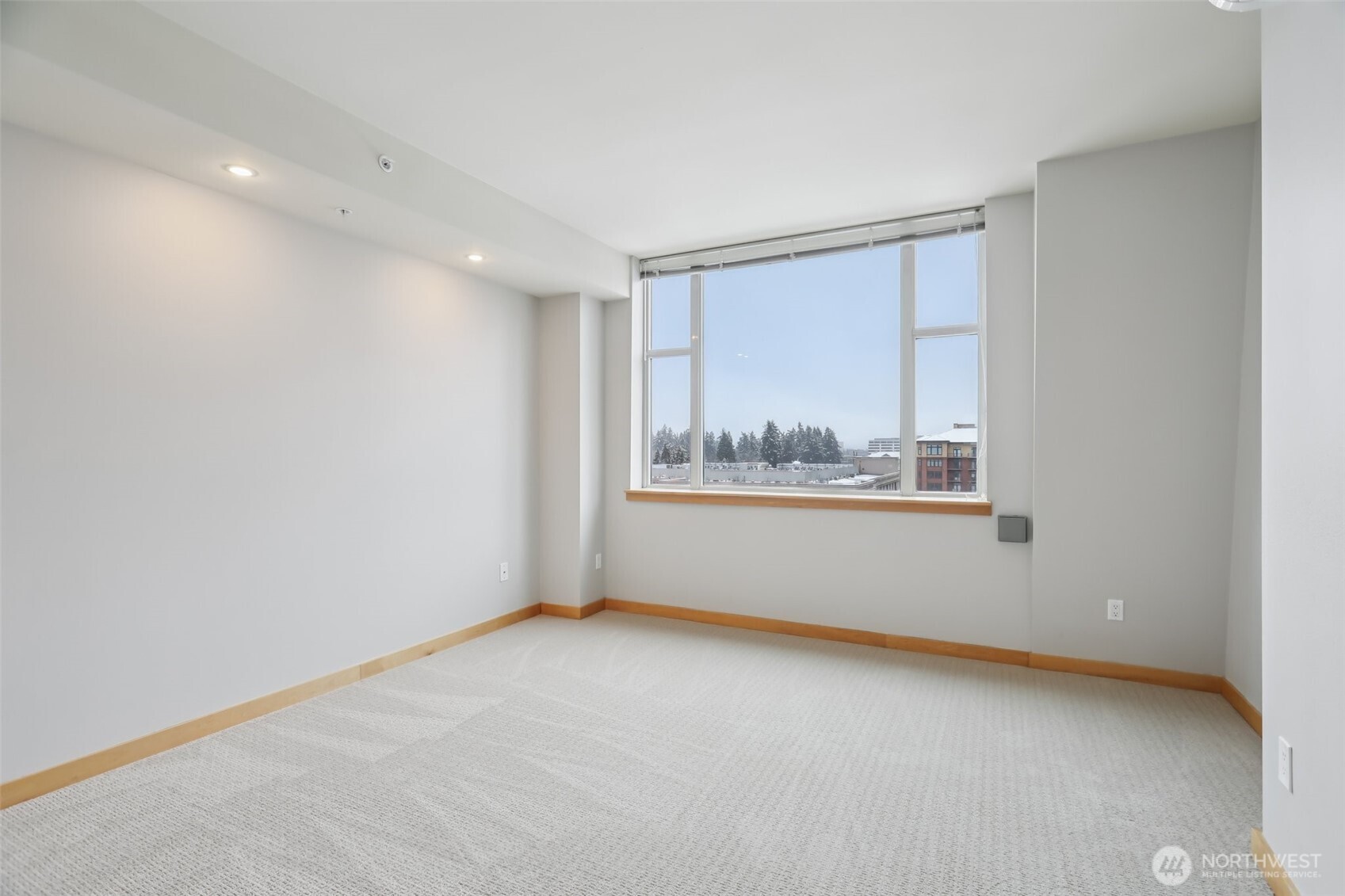 1100 106th Avenue NE #902, Bellevue, WA 98004