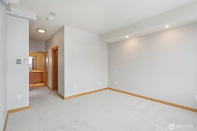 1100 106th Avenue NE #902, Bellevue, WA 98004 - Photo 23
